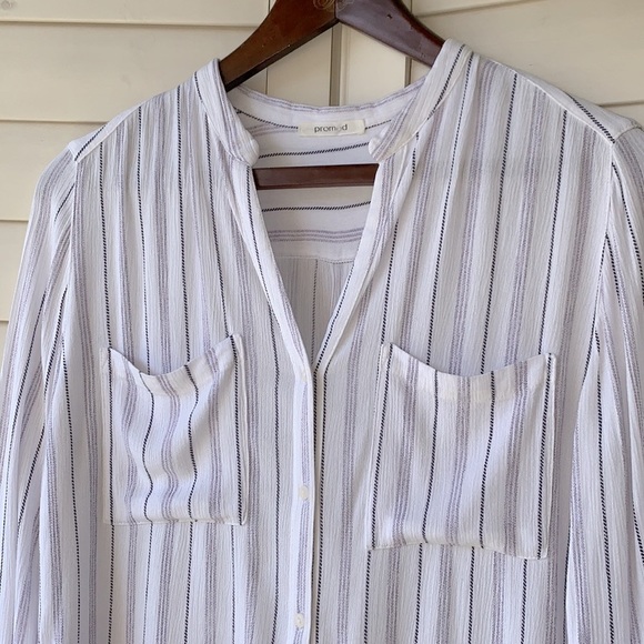 Promod blue-striped Button down. Great condition & comfortable stretchy material - Picture 2 of 4